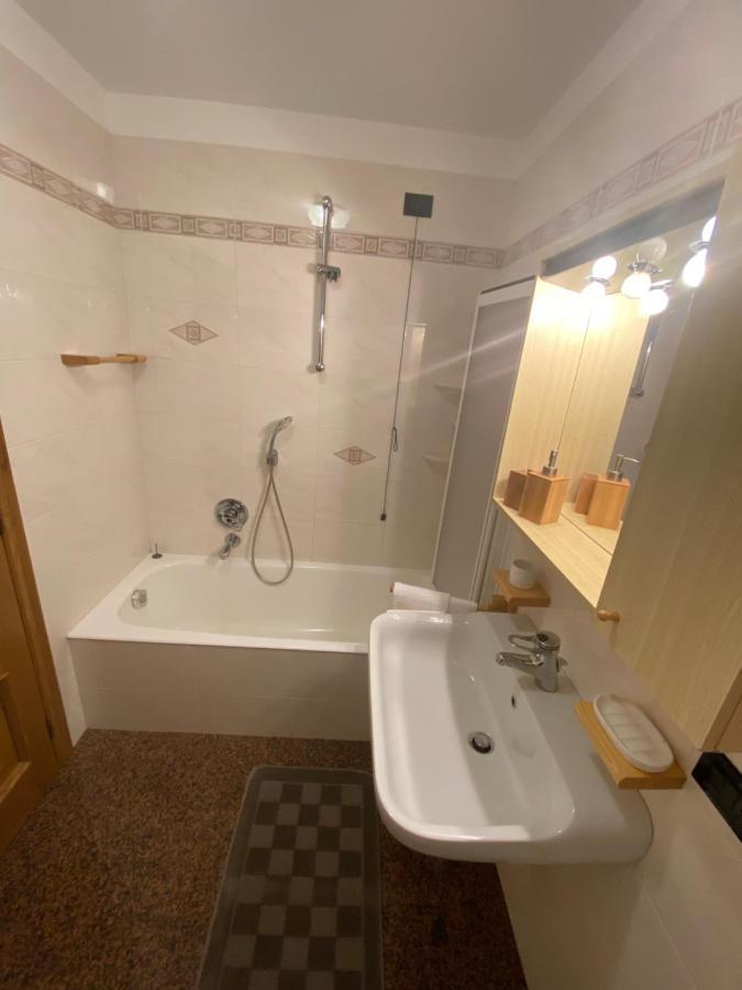 Domus Alpina Apartment Bormio Ngoại thất bức ảnh